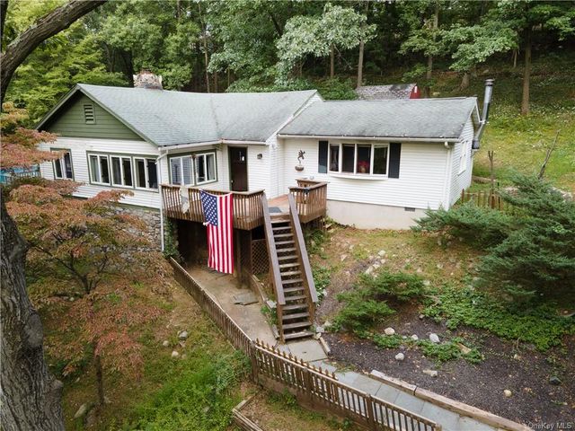 32 West Avenue, Putnam Valley, NY 10579