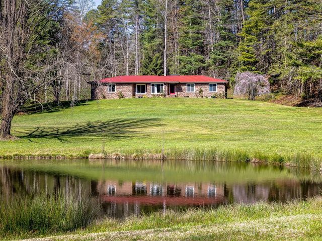229 Capps Rd, Pisgah Forest, NC 28768