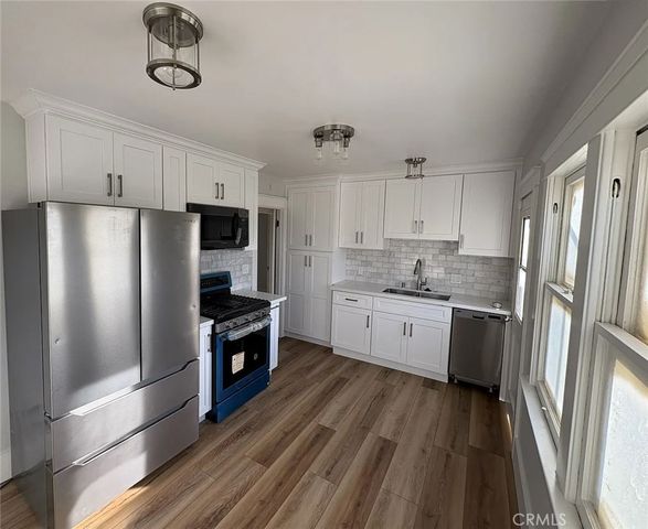 277 N  Orange St, Orange, CA 92866