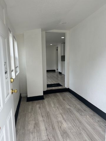 118 Highland Ave #2, Dunedin, FL 34698