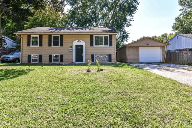 5709 Windmill Dr, Indianapolis, IN 46254