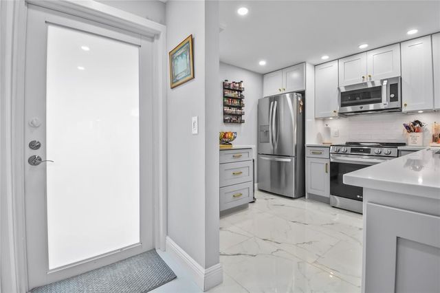 2809 Florida Boulevard #107, Delray Beach, FL 33483