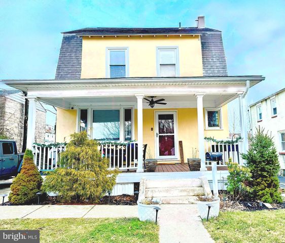 1 W  Turnbull Ave, Havertown, PA 19083