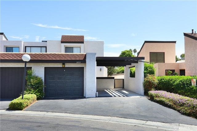 1693 S  Heritage Cir, Anaheim, CA 92804