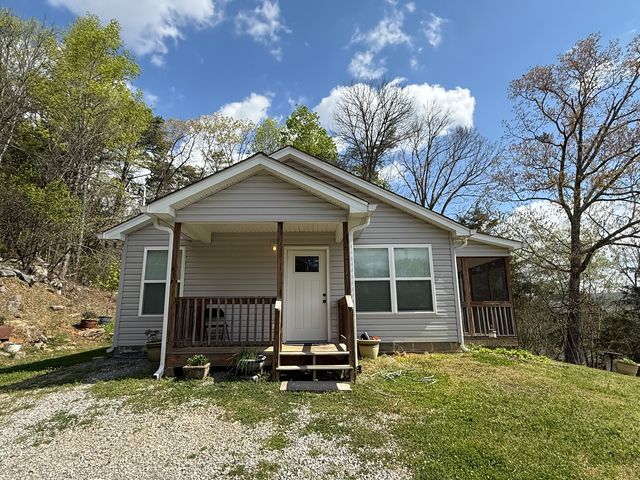 4227 Highway 136, Trenton, GA 30752