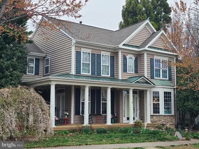 194 Braddock St, Charles Town, WV 25414