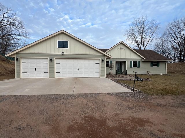 9402 Golf Course Rd SW, Pine City, MN 55063