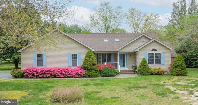 24 Pinewater Dr, Harbeson, DE 19951