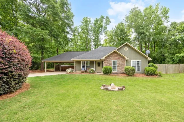 163 Lee Road 2158, Smiths Station, AL 36877