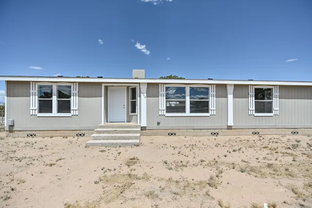 1358 W  Wildrose Ave, Ridgecrest, CA 93555