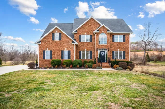 2175 Colby Dr, Forest, VA 24551