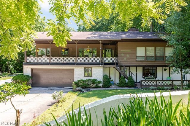 39 S  West St, Norwalk, OH 44857
