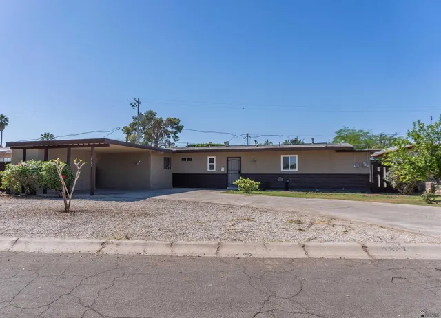 1827 W  18th St, Yuma, AZ 85364