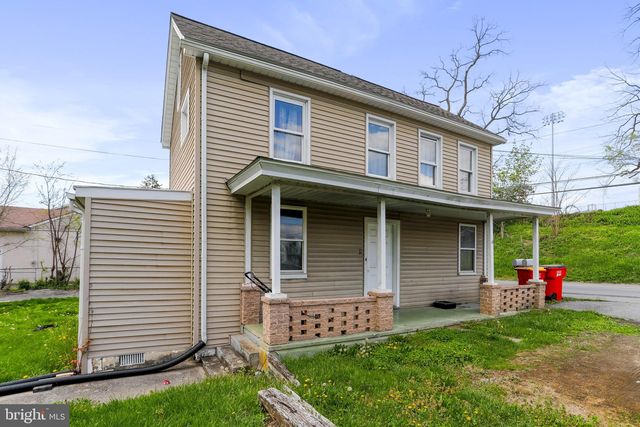 36-38 Middle Spring Ave, Shippensburg, PA 17257