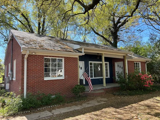 279 Warrenton Rd, Vicksburg, MS 39180