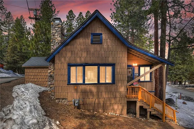 1118 Clubview Dr, Big Bear Lake, CA 92315