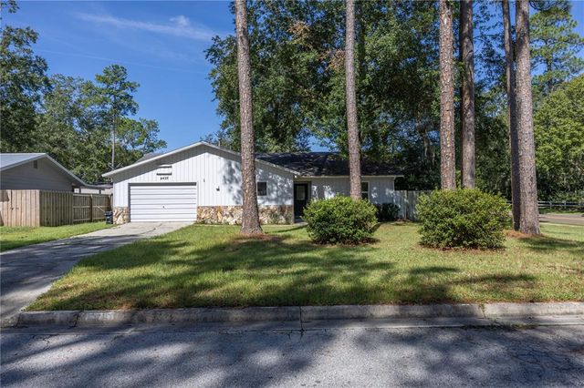 4422 NW 20th Dr, Gainesville, FL 32605