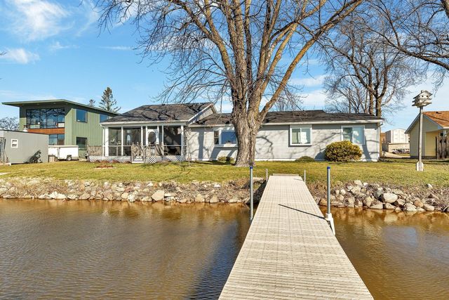 1311 N  Shore Dr, Waverly, MN 55390