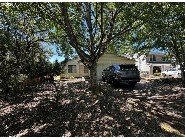 22825 SW Main St, Sherwood, OR 97140
