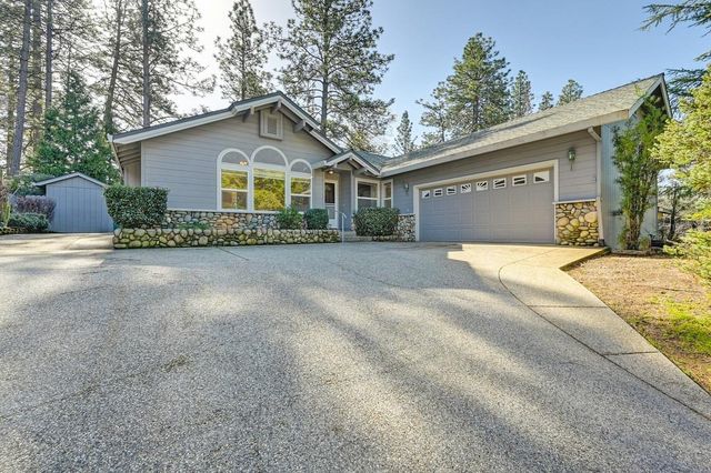 11937 Francis Dr, Grass Valley, CA 95949