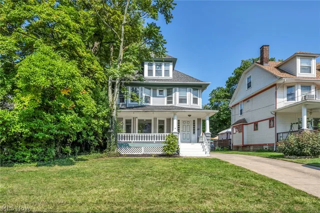 1659 Lee Rd, Cleveland Heights, OH 44118