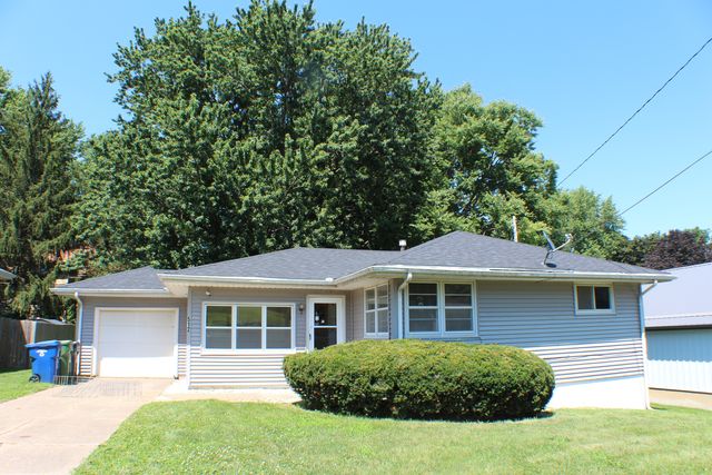 512 18th Ave N, Clinton, IA 52732