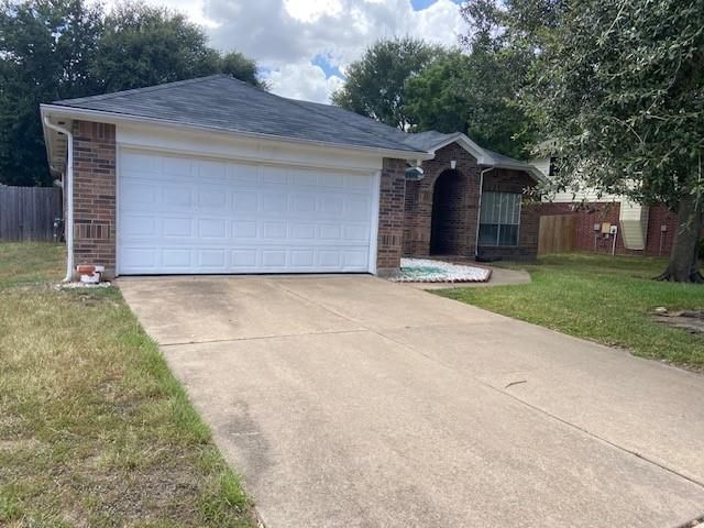 10811 Great Bridge Dr, Houston, TX 77065