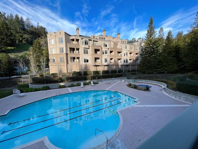 280 Caldecott Ln #324, Oakland, CA 94618