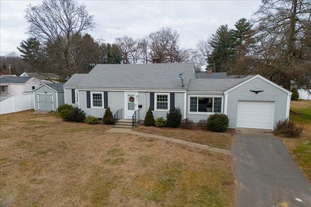 99 Mountain View St, Westfield, MA 01085