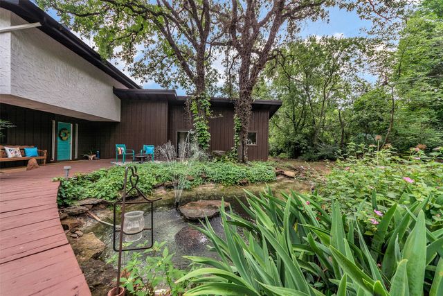 245 Sandy Ln, Fort Worth, TX 76120
