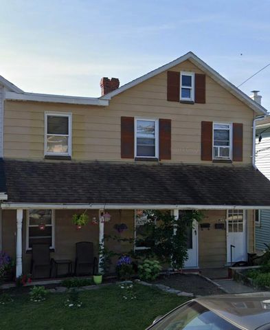 149 Spring St #2, Nazareth, PA 18064