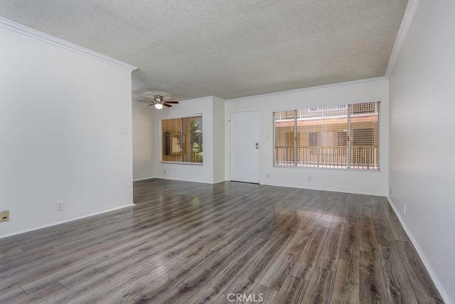 545 Chestnut Ave #206, Long Beach, CA 90802