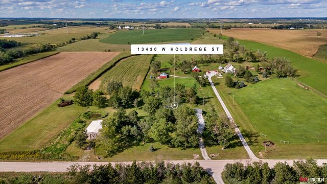 13430 W  Holdrege St, Lincoln, NE 68528