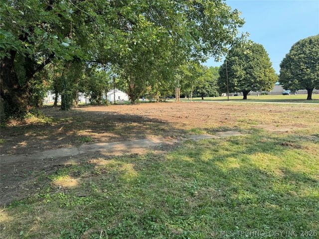 533 N  Smith St, Vinita, OK 74301