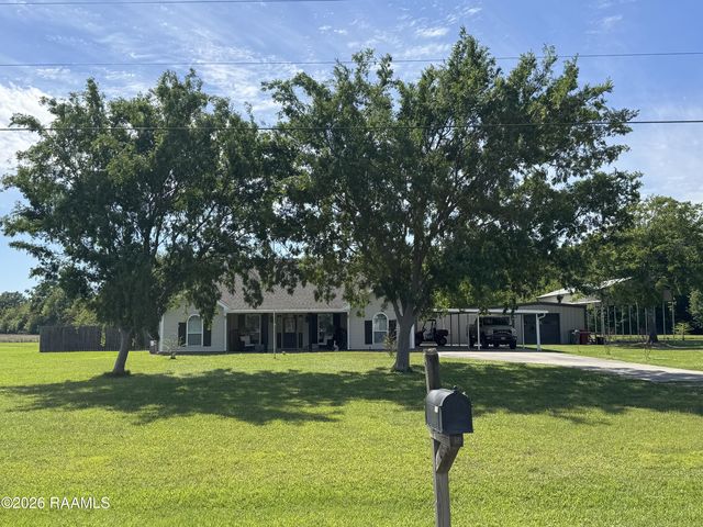 261 Bulldog Ln, Iota, LA 70543