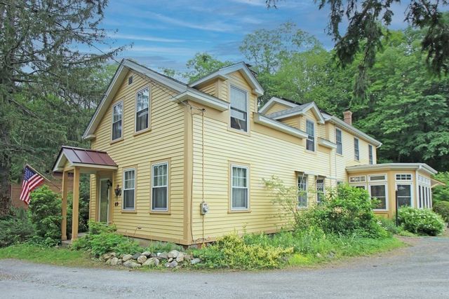 49 S  Main St, Haydenville, MA 01039