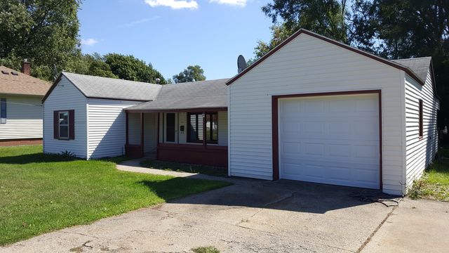 32 Floyd St SW, Wyoming, MI 49548