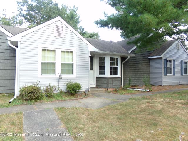 2 Swift Circle UNIT B, Manchester Township, NJ 08759