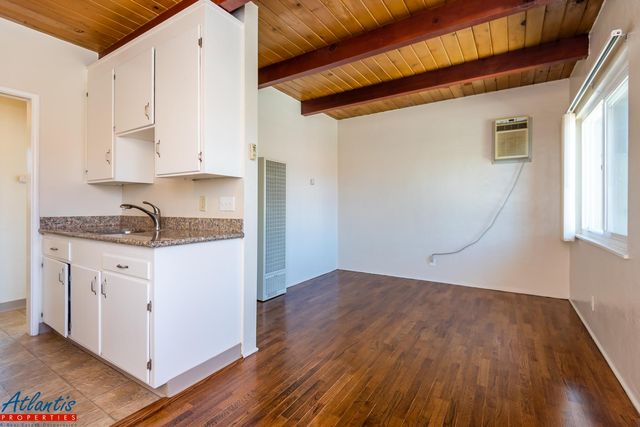 93 E  William St #10, San Jose, CA 95112