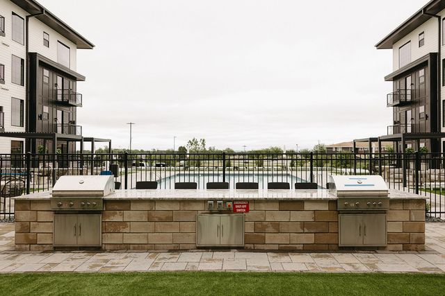 1155 SW Prairie Trail Pkwy #407, Ankeny, IA 50023
