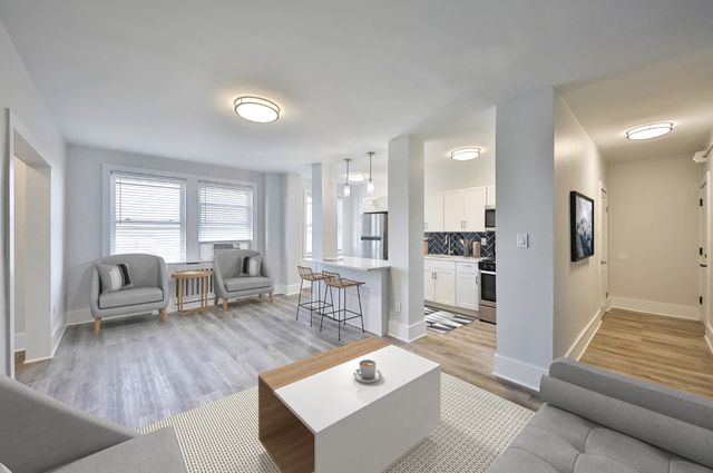 4241 Locust St #S47, Philadelphia, PA 19104