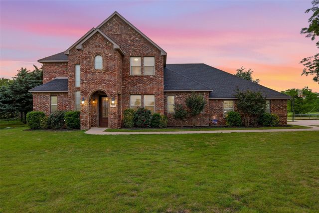 160 Kelly Dr, Waxahachie, TX 75167