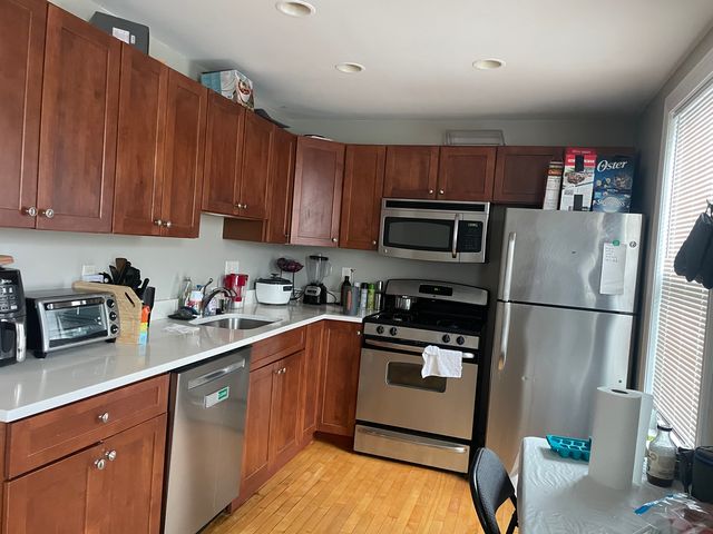 91 Stoughton St #4, Dorchester, MA 02125