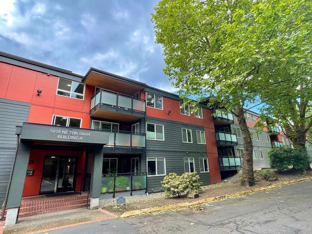 5818 NE 70th St #A302, Seattle, WA 98115