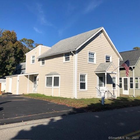 10 South St, Niantic, CT 06357