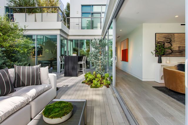 8600 Wilshire Blvd #15, Beverly Hills, CA 90211