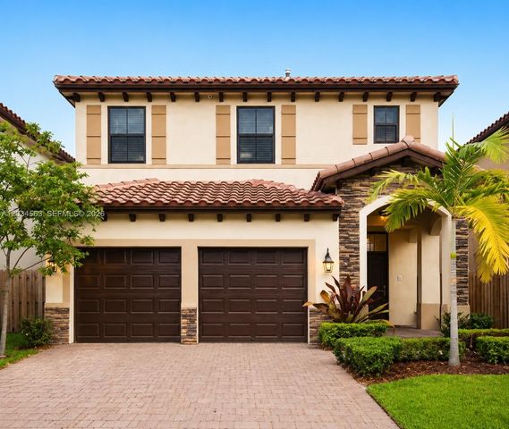 2434 NE 1st St, Homestead, FL 33033