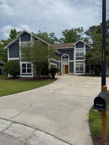 12873 Daybreak Ct E, Jacksonville, FL 32246