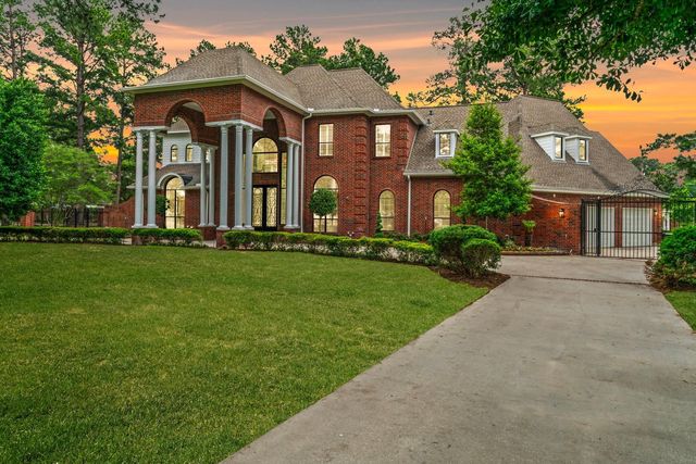 12719 Wondering Forest Dr, Tomball, TX 77377