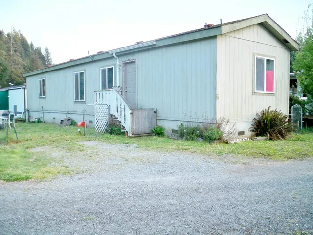 16400 N  101st Hwy, Klamath, CA 95548